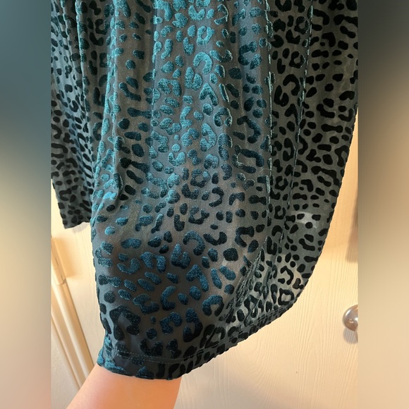 Lane Bryant Sheer leopard print top - Picture 2 of 4